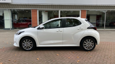 Toyota Yaris 1.5 Hybrid Icon 5dr CVT Hybrid Hatchback